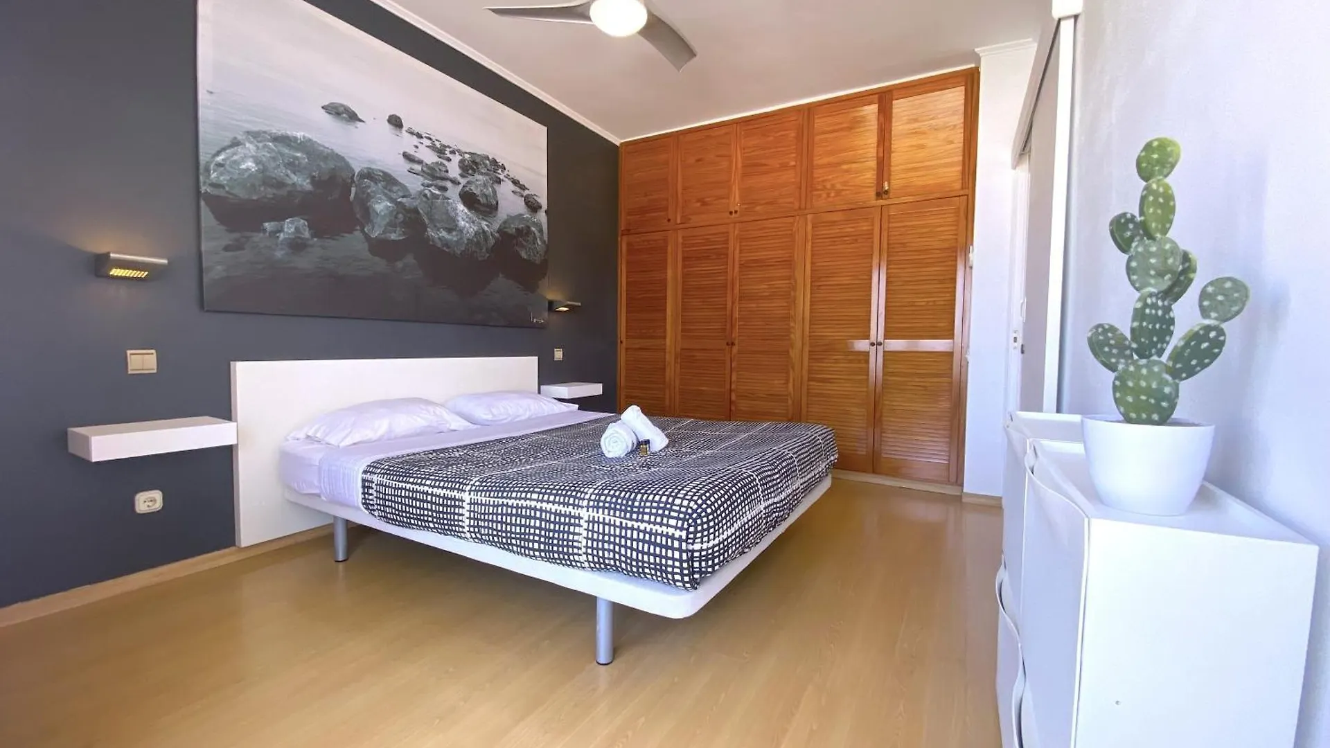 Tropicalidays Paraiso Seafront Apartment Playa Paraiso  Spain